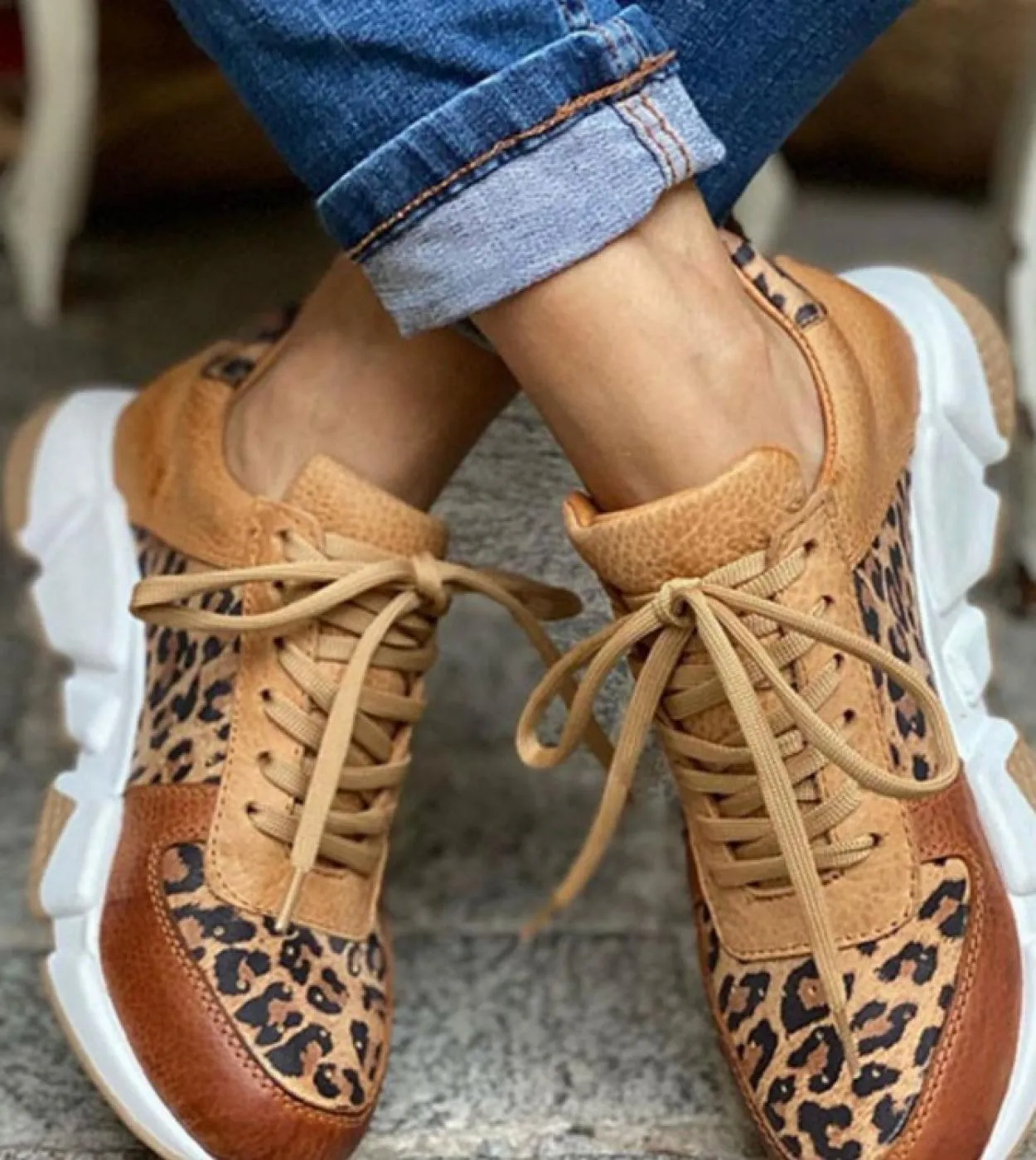 Leopard Women Casual Sneakers Comfort Platform Lace Up Scarpe da passeggio femminili Fashion Punta tonda Matching Color Ladies S