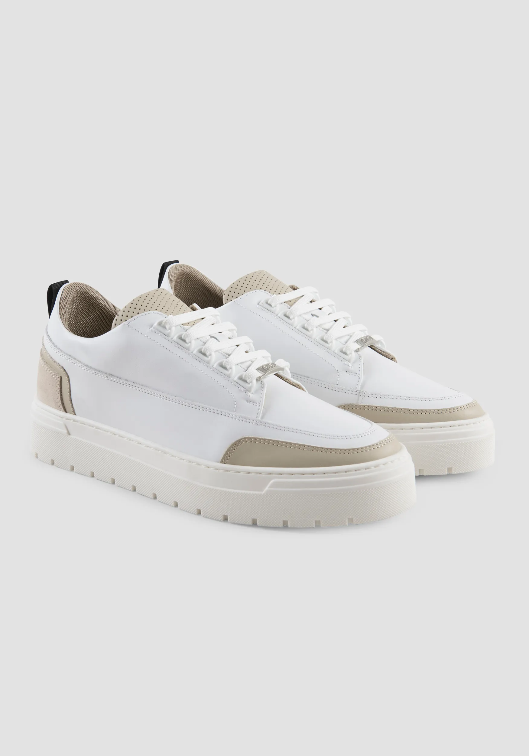 SNEAKER BASSA “FLINT EYELET” IN PELLE