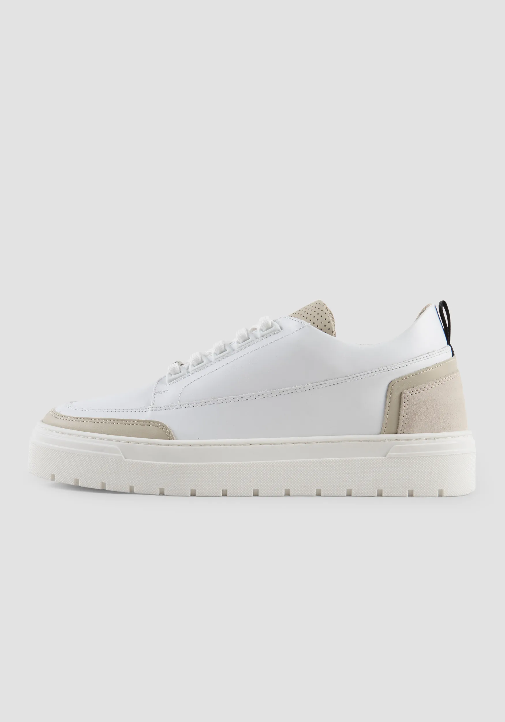 SNEAKER BASSA “FLINT EYELET” IN PELLE