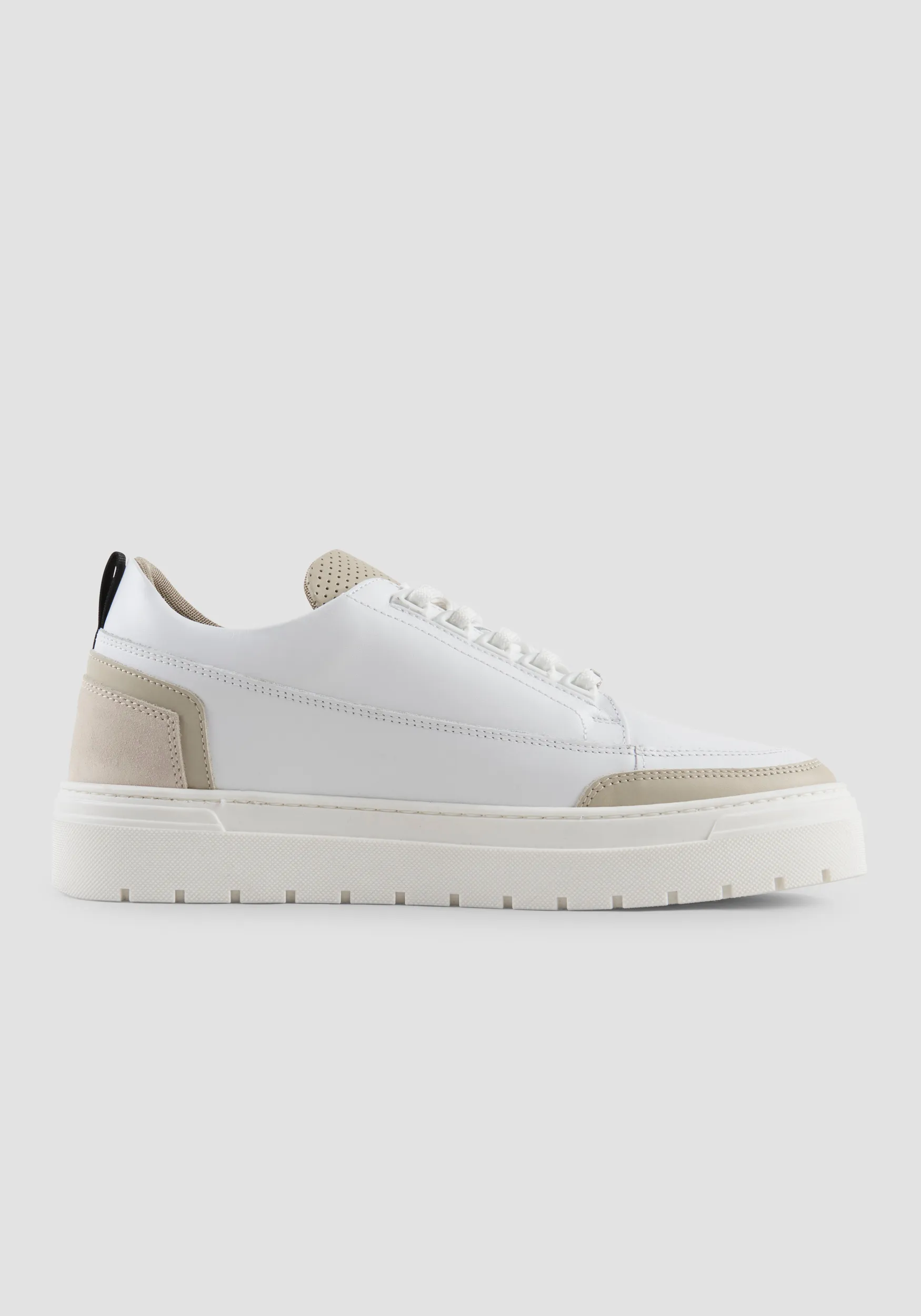 SNEAKER BASSA “FLINT EYELET” IN PELLE