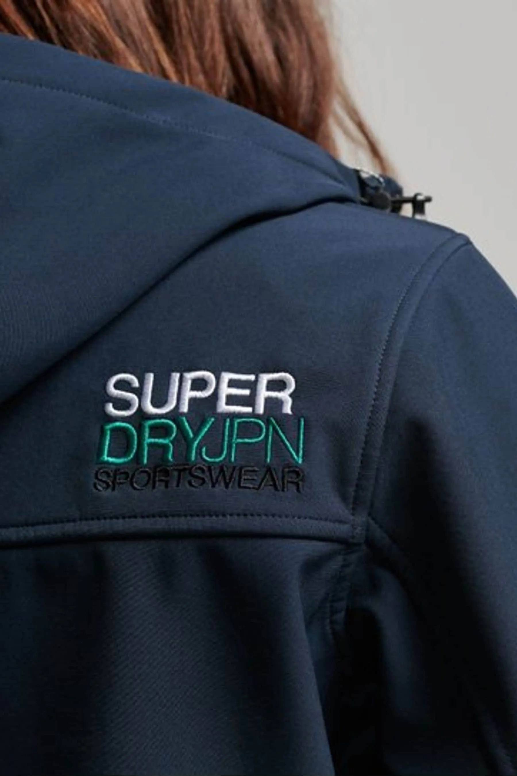 Superdry Code - Giacca softshell Con cappuccio stile trekking    